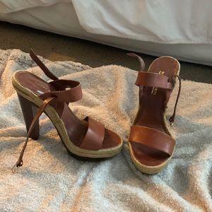Wood summer heel